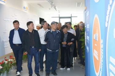 平湖市社经室老干部一行赴世俱杯app官方入口调研